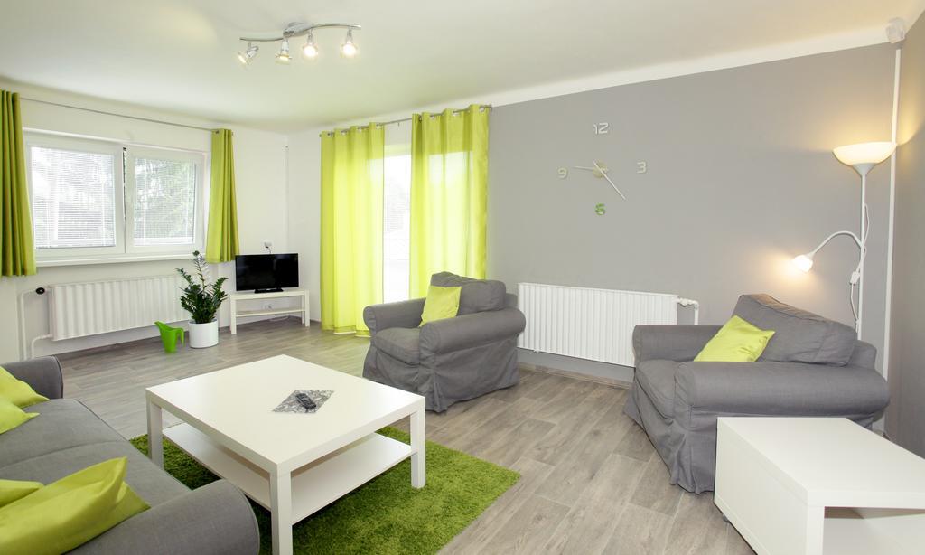 Apartman Pod Skalou V Ceskem Raji Besedice Exterior photo