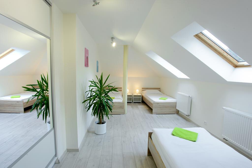 Apartman Pod Skalou V Ceskem Raji Besedice Exterior photo